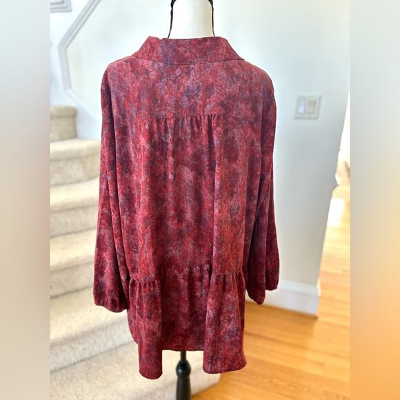 LOGO Lori Goldstein Red Abstract Print Ruffle Hem  Blouse - Picture 4 of 8